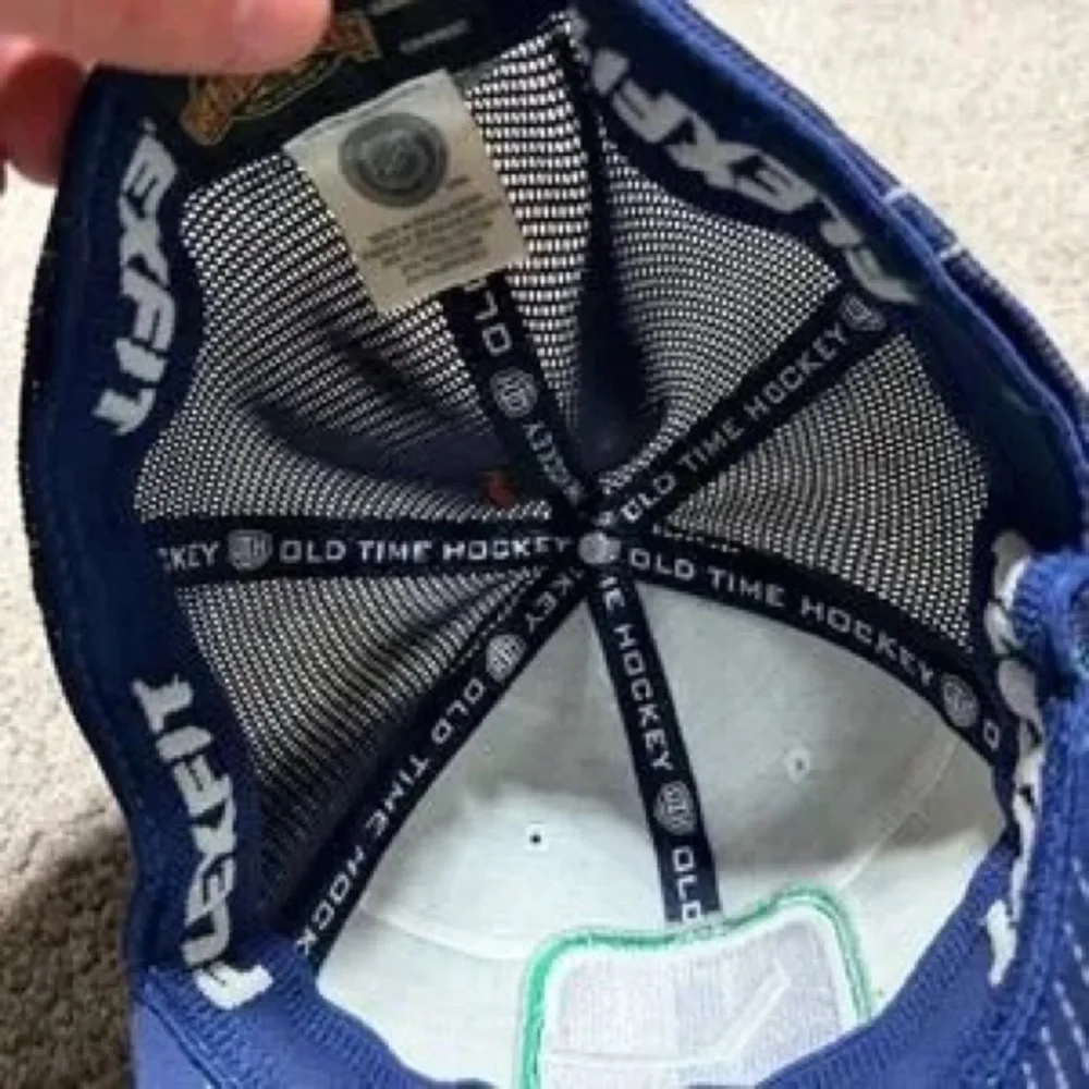 Kids Green and Navy Mesh Baseball Cap with Hockey Logo - Picture 5 of 7